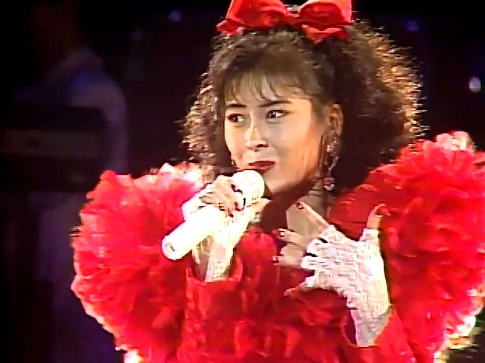 WAKUWAKUさせて 中山美穂 - YouTube