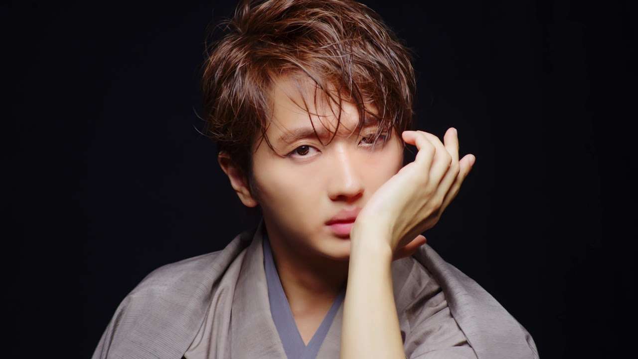 #MACXNissy スタジオ フィックス フルイッド SPF15 スペシャル限定ムービー - YouTube