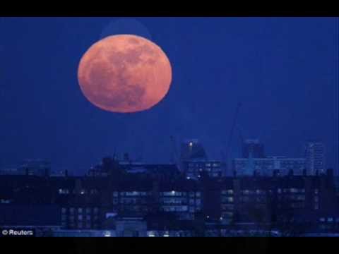 魅惑のワルツ　美空ひばり　 CMソング - YouTube