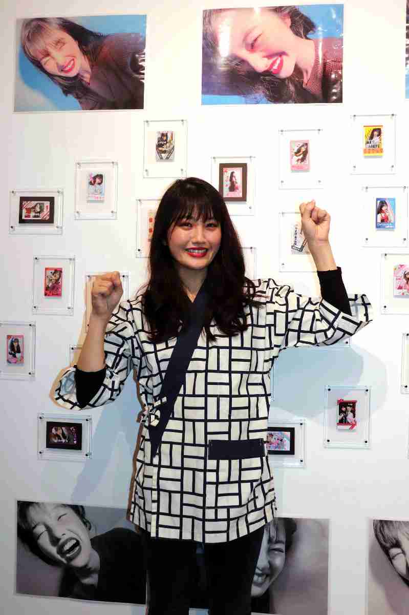 吉本坂４６小寺真理が初個展開催に「自撮りクリエイターとして胸を張る」 : スポーツ報知