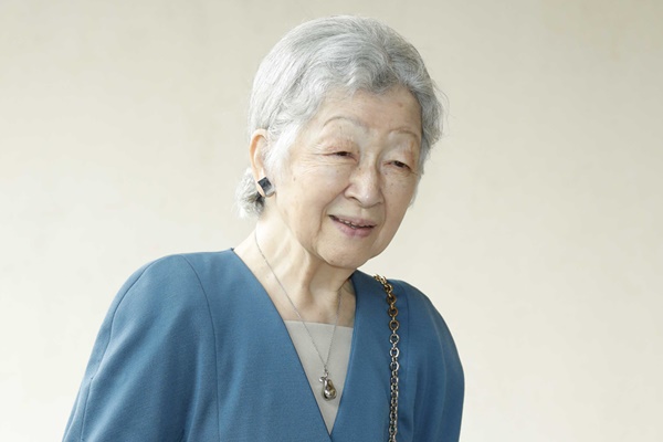 美智子さま「愛子は、自閉症でダメ」と大喜び　“逆さバイバイ”の真相 – 皇室「是々非々」自録