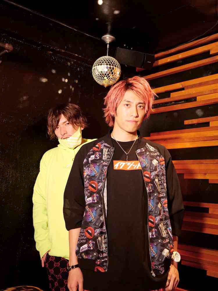 EXIT、自身プロデュースのブランド「EXIEEE」立ち上げ - お笑いナタリー