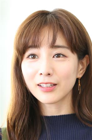 田中みな実　話題の初写真集　発売前に重版決定！22万部突破