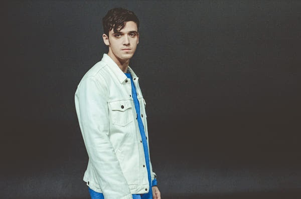 【洋楽歌詞和訳】I Like Me Better ／ Lauv（ラウヴ） | 洋楽ハック！歌詞和訳サイト