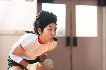 「いだてん」安藤サクラ“東洋の魔女”主将を熱演!回転レシーブで全身アザ 印象的なパーマも“再現”