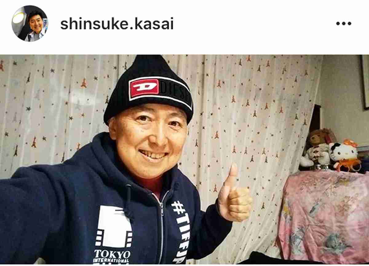 闘病中の笠井信輔アナ、外泊許可で帰宅　家族の手料理に笑顔のサムズアップ