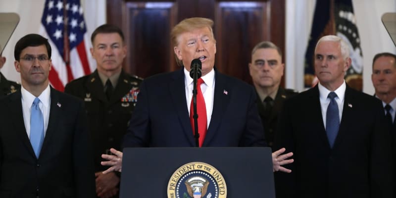 米イラン、全面衝突回避　トランプ氏、反撃を否定