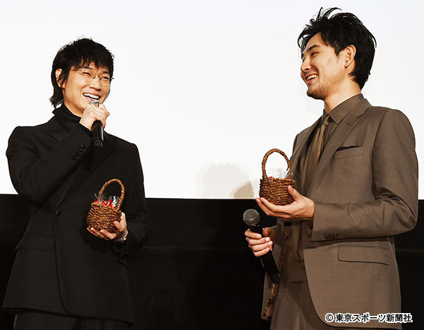 先輩・小栗旬が次期事務所社長に就任へ　ますます光りそうな綾野剛の存在感（東スポWeb） - Yahoo!ニュース