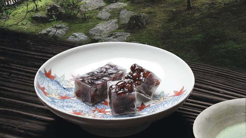 スーパーの和菓子コーナー