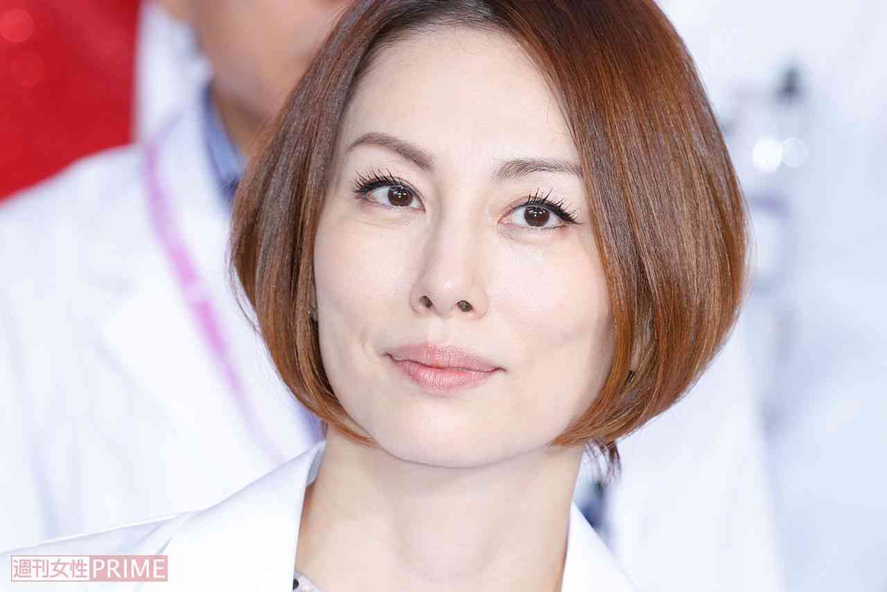 米倉涼子『ドクターX』岸部おすすめステーキ店で“アイルランド人”とお忍び新年会 | 週刊女性PRIME