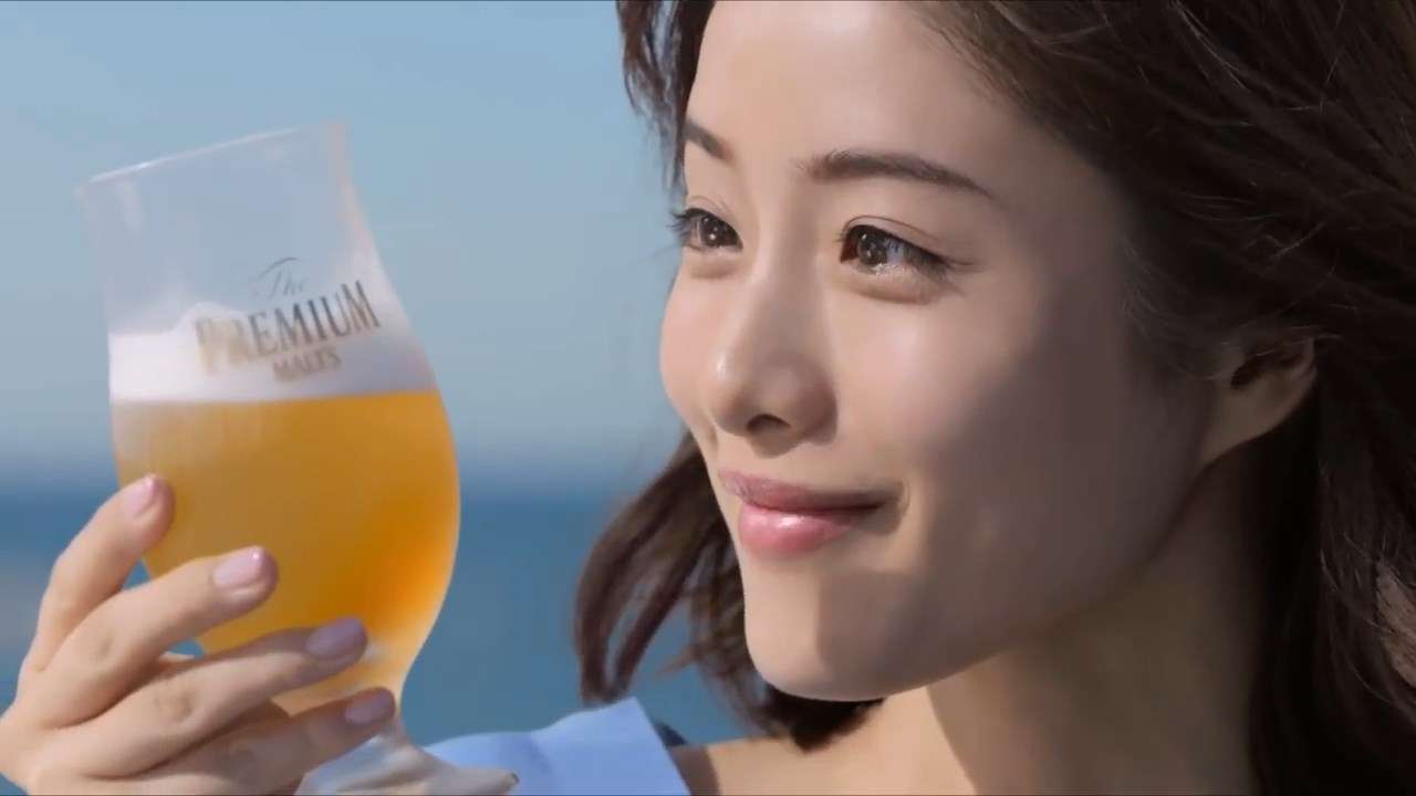 石原さとみ、「金麦」の新メッセンジャーに 「こんなに素のまんまの現場初めて」