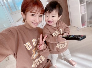 辻希美、息子とのお揃いコーデに違和感を覚える人が続出のワケ(1ページ目) - デイリーニュースオンライン