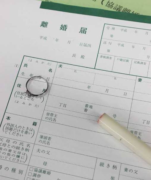 夫が出会い系で女の子と会っていました