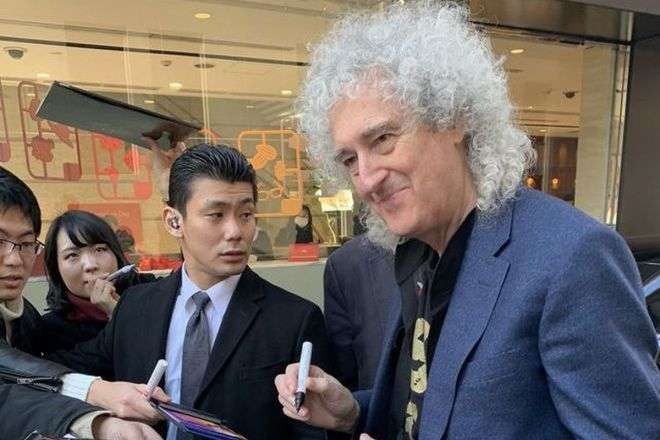 クイーンのブライアン・メイ　来日早々、見せた「日本好き」の顔　映画への賛否に語ったこと（withnews） - Yahoo!ニュース