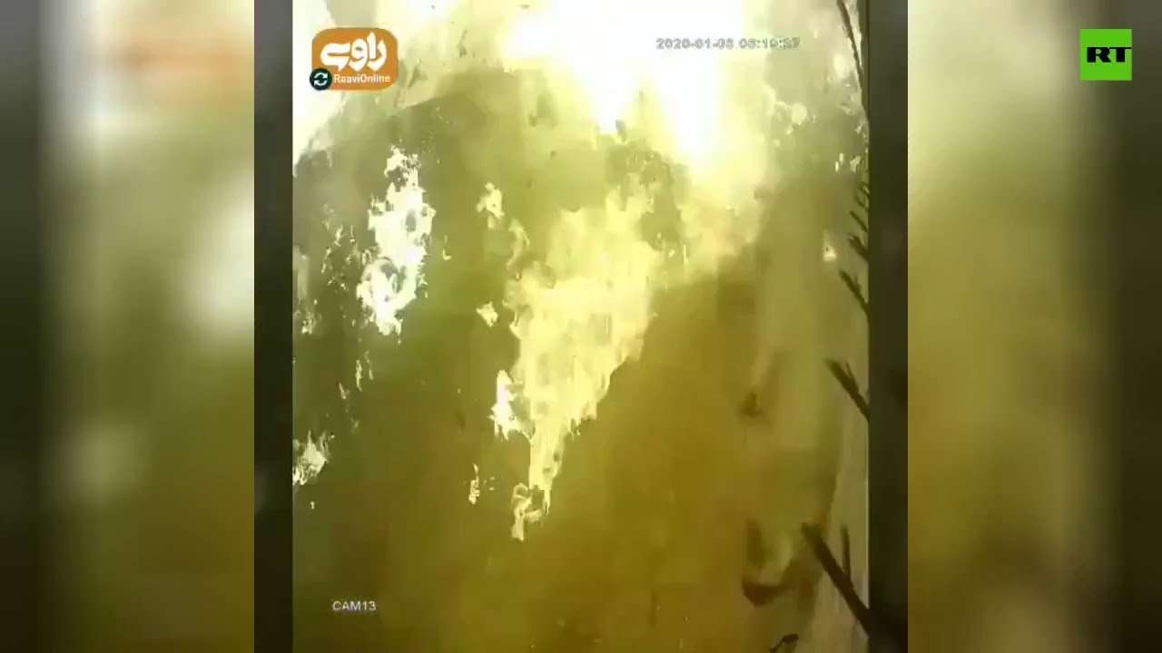 Moment of Ukrainian Boeing crash in Iran caught on CCTV - YouTube