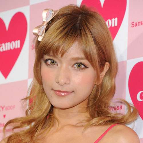 ローラの最新CMに仰天！ インスタと全然違う“ホントの頭身”ついに… - まいじつ