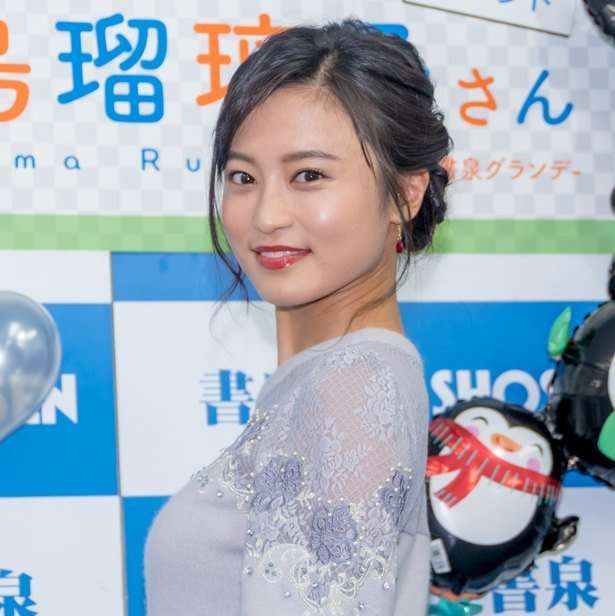 小島瑠璃子、“でこ出し＆上目遣い”SHOTにファン悶絶！「可愛すぎる」「たまらない…！」 （1/3） | 芸能ニュースならザテレビジョン