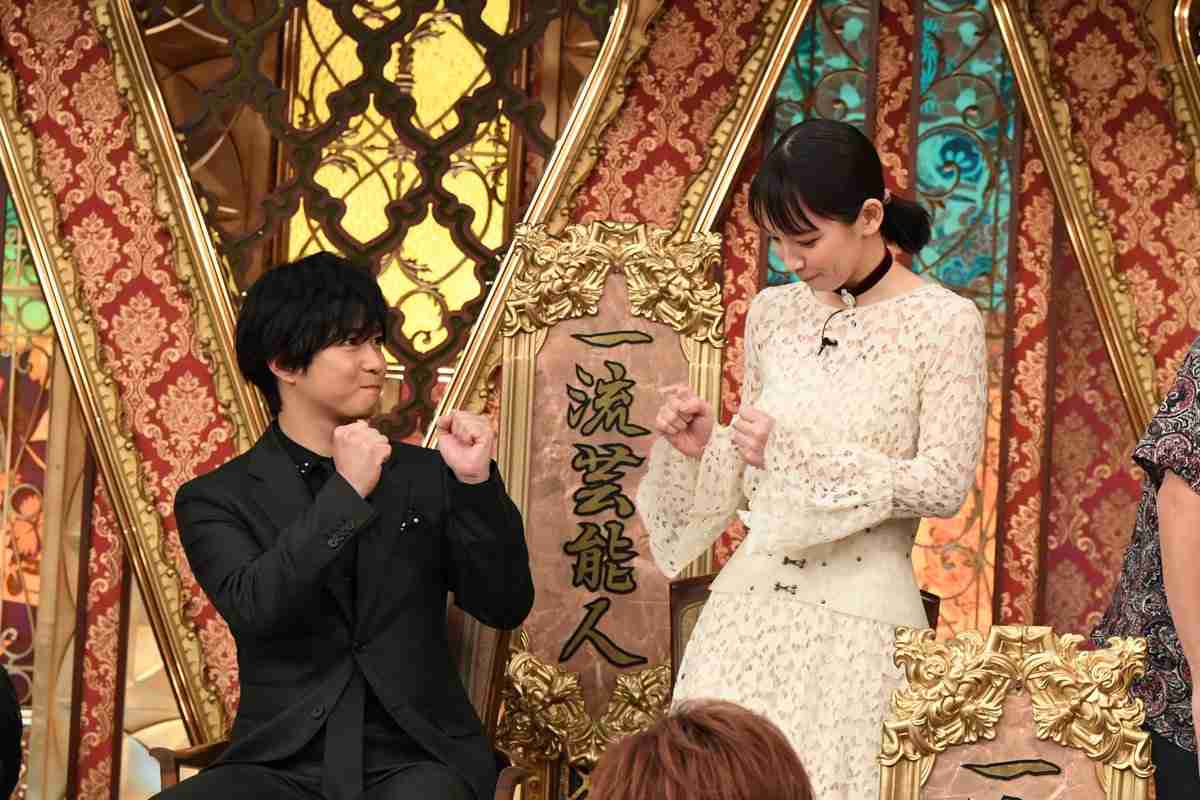 婚活では男性ウケの良い“女子アナファッション”を嫌でもしなければいけないの?