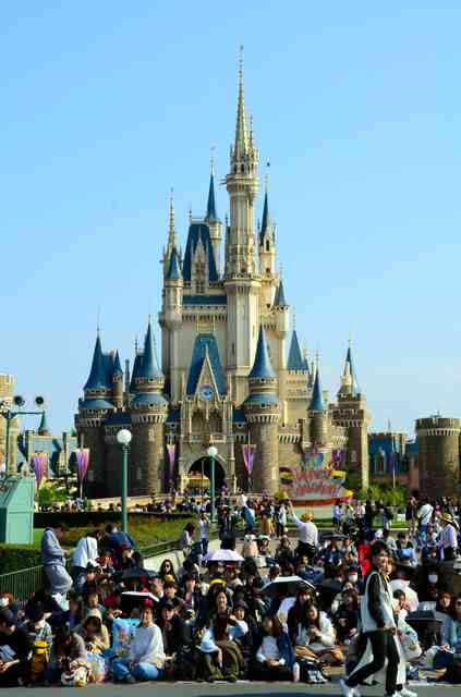 東京ディズニーリゾートがあす終日休園　台風の影響：朝日新聞デジタル