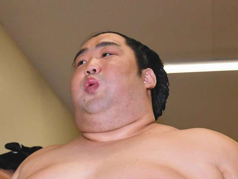 史上最大の下剋上完結!!　番付最下位の徳勝龍が奈良県出身力士では98年ぶりの優勝…大関貴景勝を撃破で涙（中日スポーツ） - Yahoo!ニュース