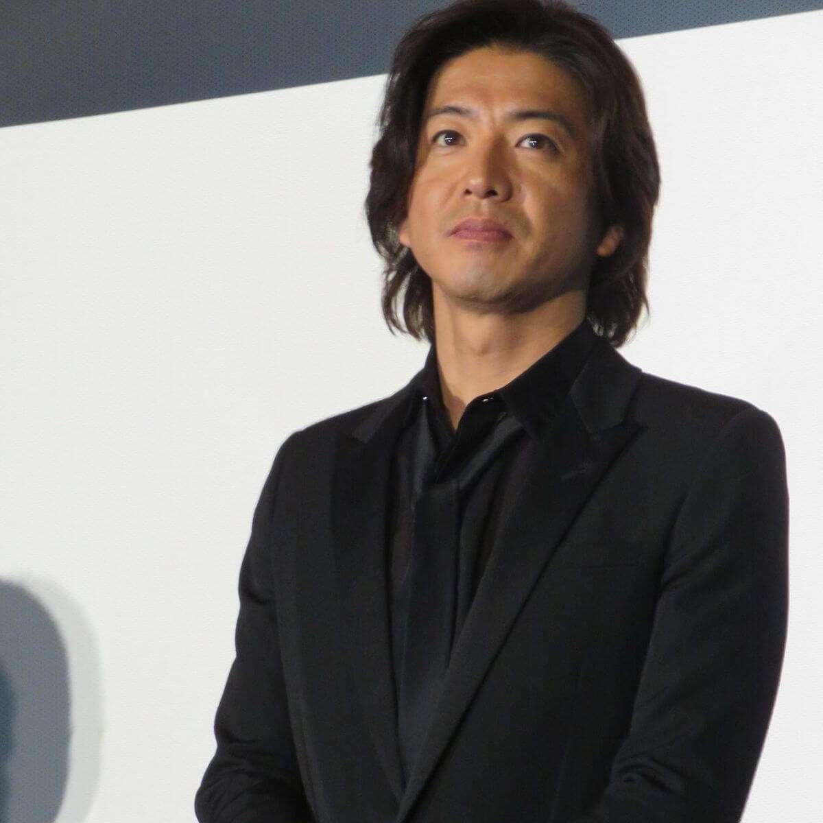 まさかの空席祭りも!? 木村拓哉、ソロアルバム対決で香取慎吾に圧勝もツアー対決は不安だらけ｜日刊サイゾー 