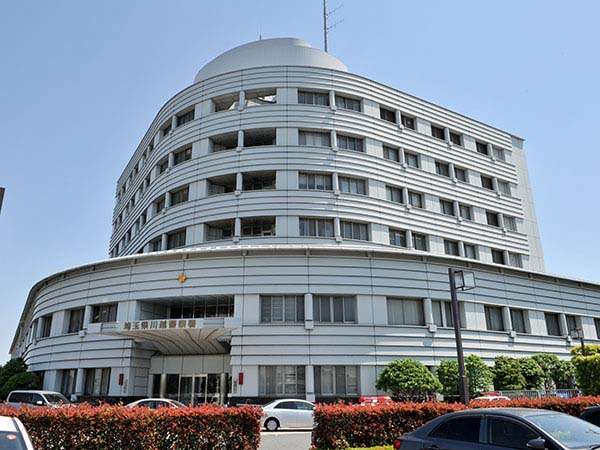 生活保護を不正受給、容疑で夫婦逮捕　家政婦の妻、２６万円超の月収隠す…不正受給で「生活が楽」／川越署