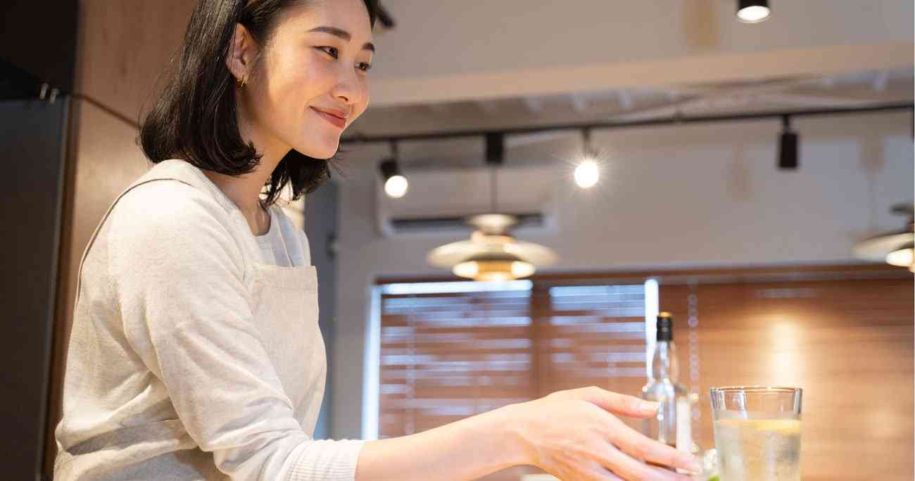 昭和な「スナック」が再び人気、女性たちが集まる理由 | ニュース3面鏡 | ダイヤモンド・オンライン