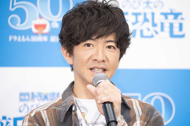 木村拓哉が雑誌「Oggi」でドラえもんと共演！キスシーンも披露！「ドラえもんはスペシャルな存在」