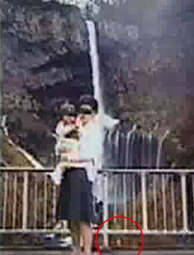 【閲覧注意】貼られた心霊写真を見て語るトピpart5