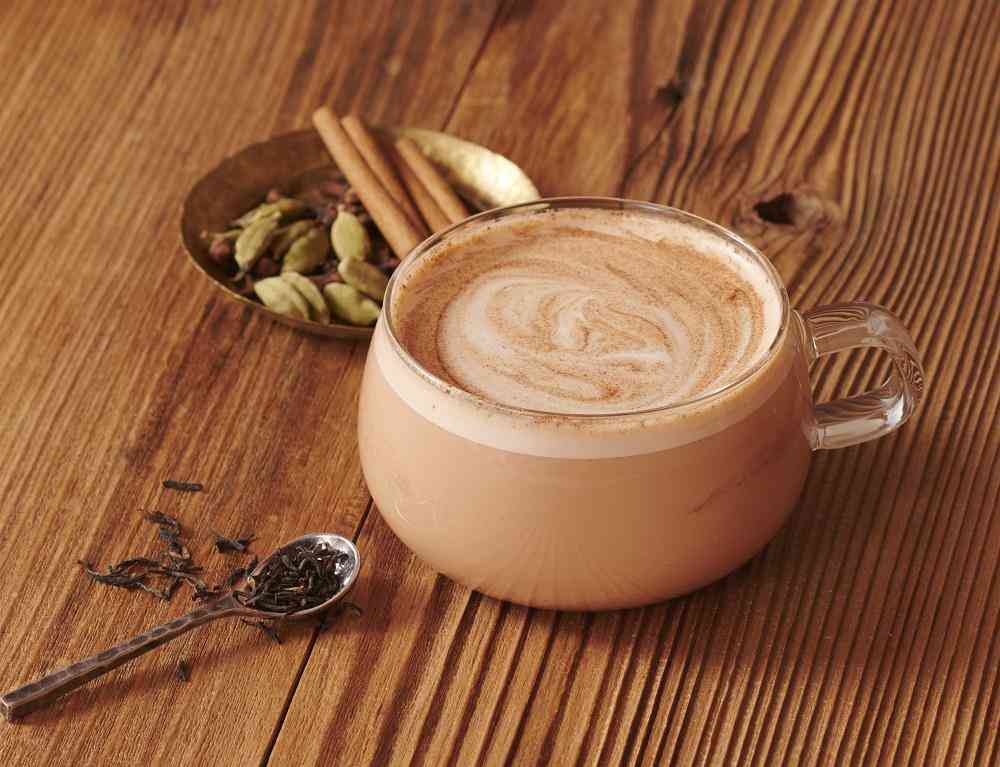 バナナのロイヤルミルクティーだって！　タリーズの季節限定ドリンク美味しそう。