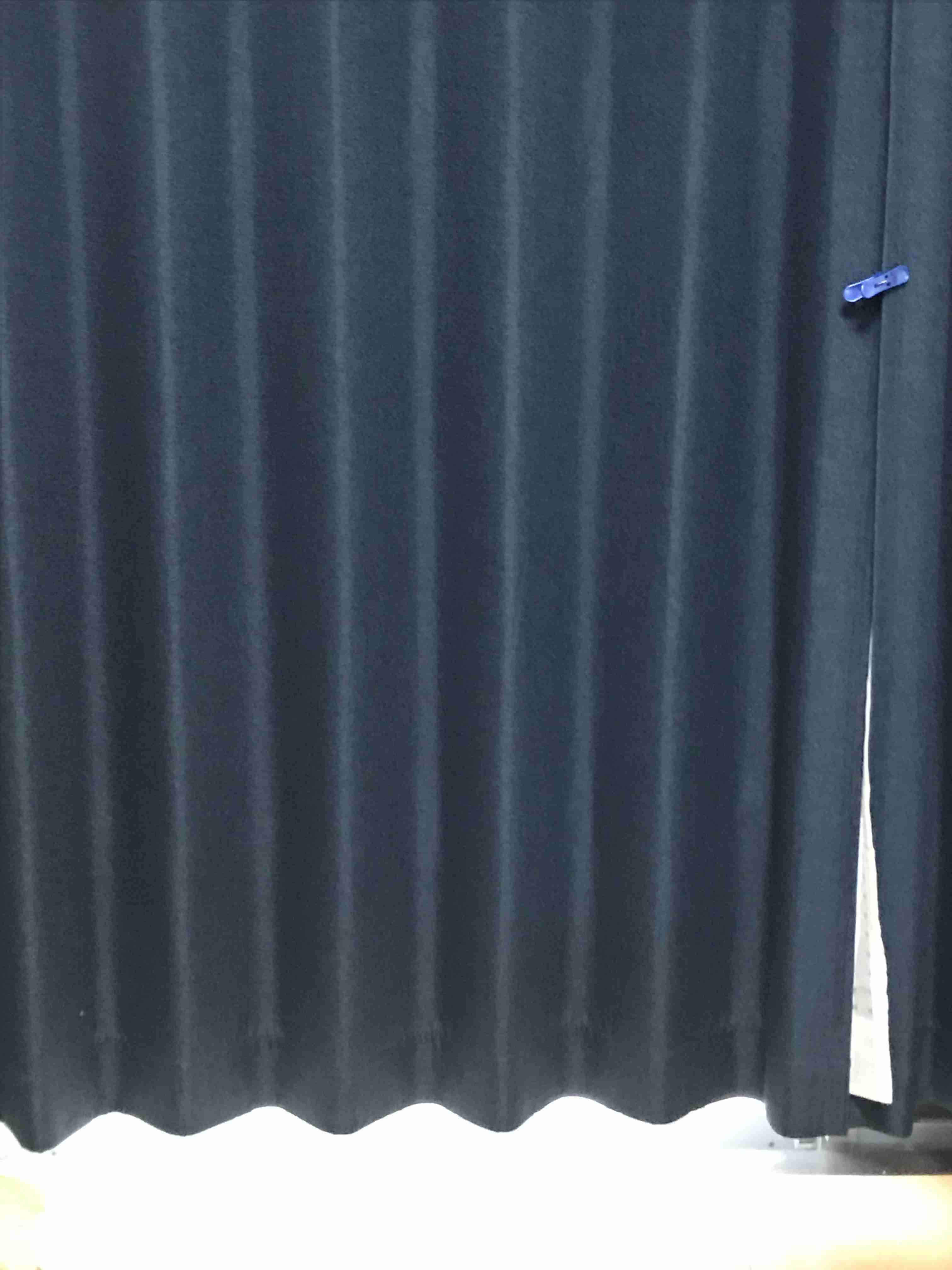 身バレしない程度にお宅のカーテン見せて下さいませんか?
