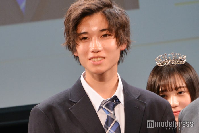 日本一制服が似合う男子決定 静岡県出身の高校2年生・佐野陽彩くん - モデルプレス