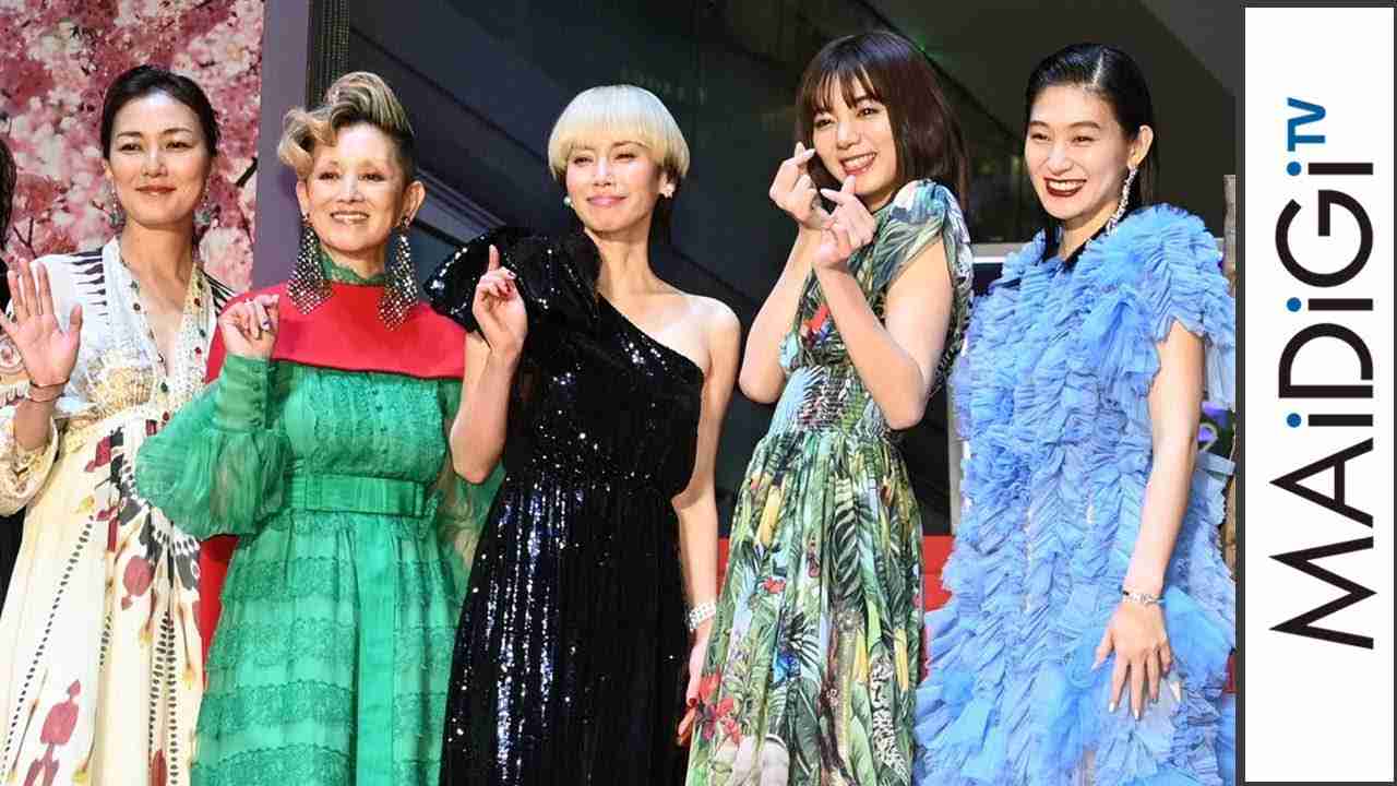 中谷美紀、左肩あらわの黒ドレス　恋人と仕事はどちらも大事に「欲張りなので」