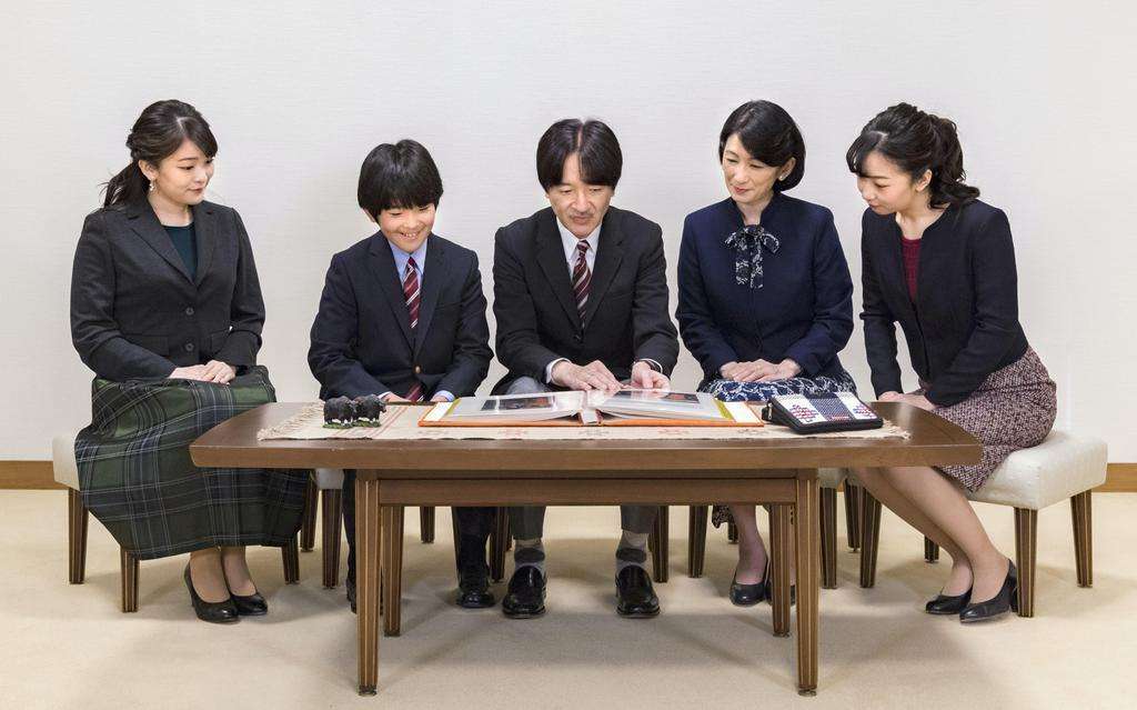 2月発表はナシ　眞子さま意志固く小室圭氏との結婚再延期の舞台裏