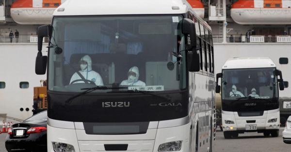 クルーズ船で新たに99人陽性　新型コロナ　うち70人は無症状 - 毎日新聞