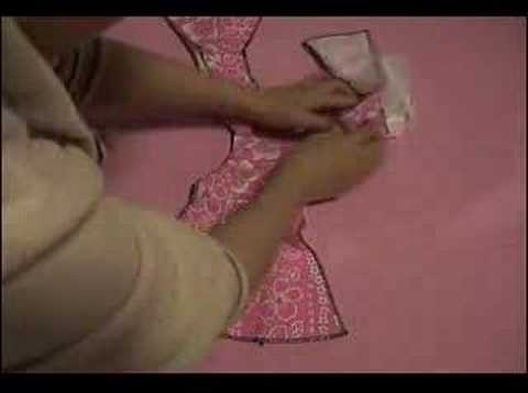 ワンピースの作り方(袖なしワンピの裏地のつけ方) - YouTube