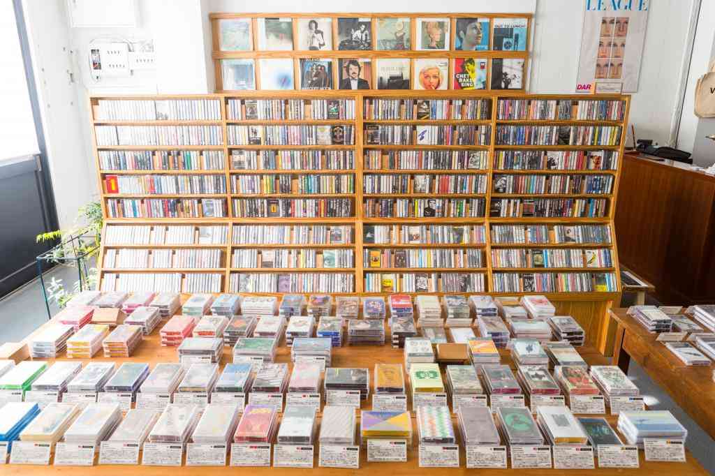 聴き放題の時代に「カセットテープ」の波　不便で面倒なのに人気の理由