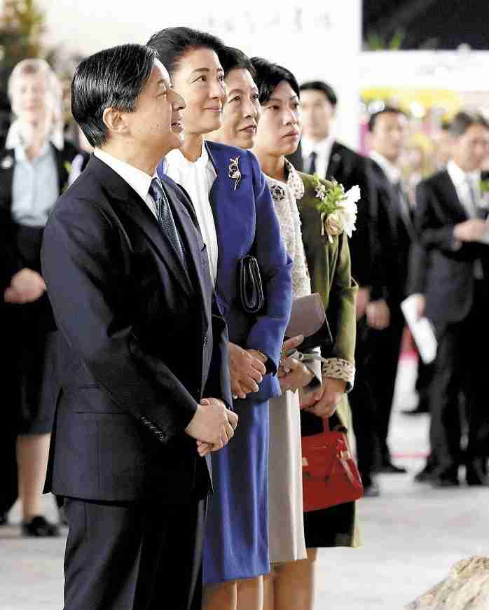 2月発表はナシ　眞子さま意志固く小室圭氏との結婚再延期の舞台裏