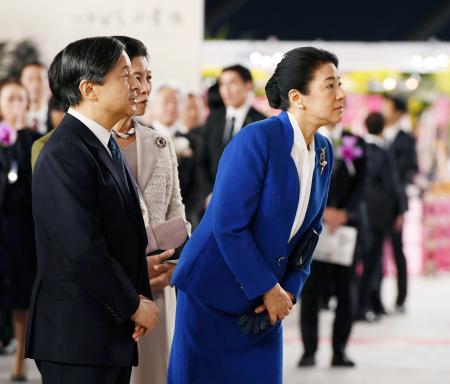 2月発表はナシ　眞子さま意志固く小室圭氏との結婚再延期の舞台裏