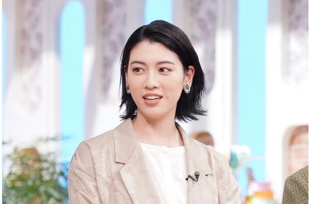 三吉彩花、父親とディズニーランドデート！高校生まで一緒にお風呂