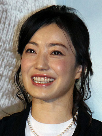 菅野美穂、ラジオで現在の子育て生活語る「毎日、白目」「遺伝子って恐ろしいなあ」― スポニチ Sponichi Annex 芸能
