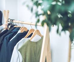 年間の被服費いくらですか？