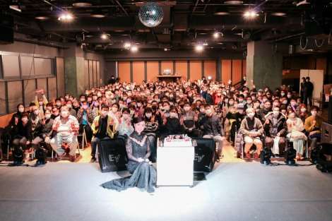 酒井法子、4年連続のバースデーイベント開催 Love Me Doがサプライズで登場