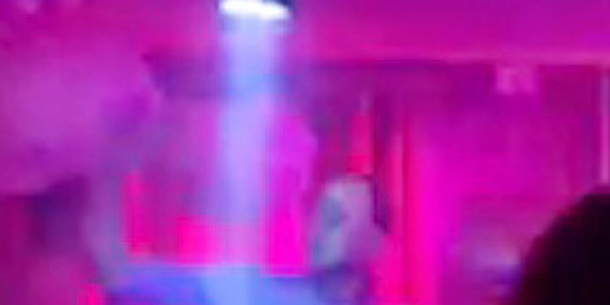 【動画】ウィリアム王子、スイスのクラブで踊りまくる！