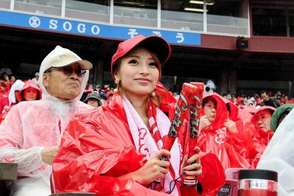 「カープ女子」が激減…人気に陰りか？　広島キャンプで見えた“異変”とは