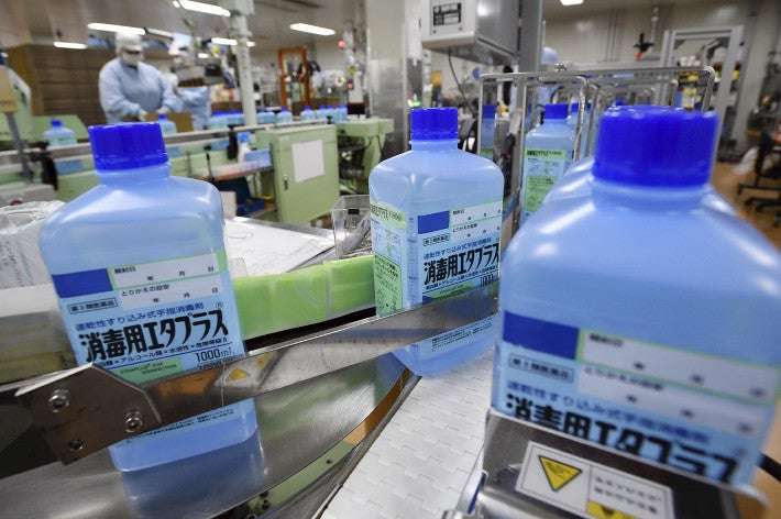 アルコール消毒液、通常の２倍ペースで増産中…転売目的の買い占めで品薄に拍車 : 経済 : ニュース : 読売新聞オンライン
