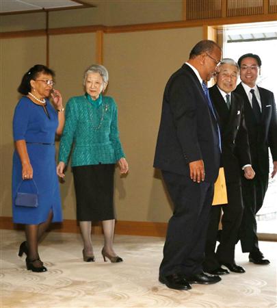 2月発表はナシ　眞子さま意志固く小室圭氏との結婚再延期の舞台裏