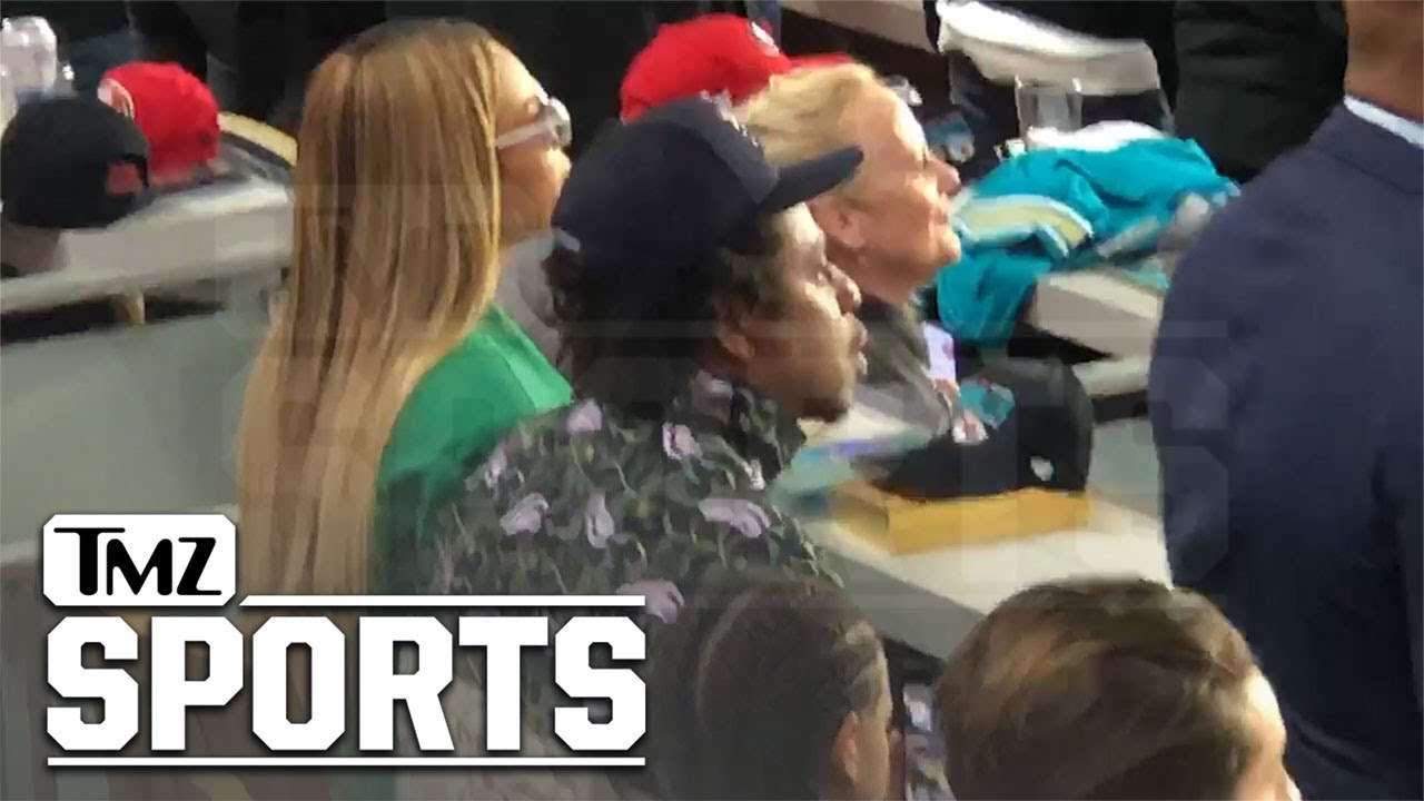 Beyonce, Jay-Z & Blue Ivy Sit Down During Super Bowl National Anthem | TMZ Sports - YouTube