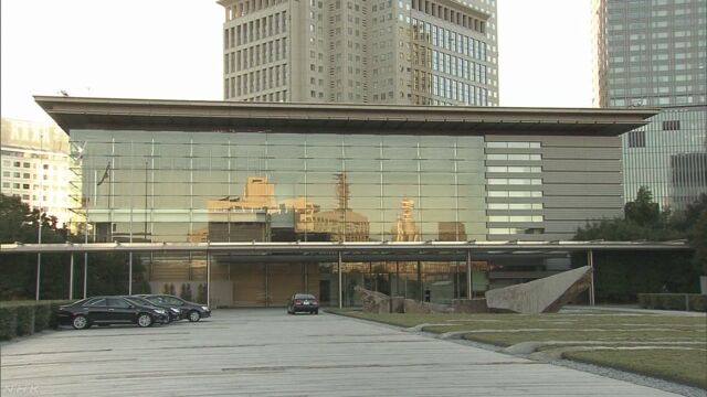 政府 基本方針素案 “患者増で重症患者中心の医療提供体制を” | NHKニュース
