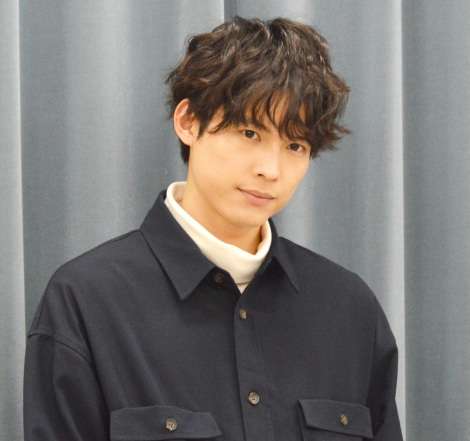 松村北斗、グループ名認知で芽生えた芝居への責任「今までより、感じなければ」